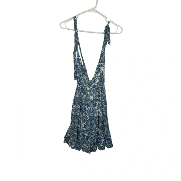 ✨🌿‎ Olivaceous Blue Floral Tie-Strap Mini Dress NWT Size Small 🌿 ✨ - Picture 2 of 5